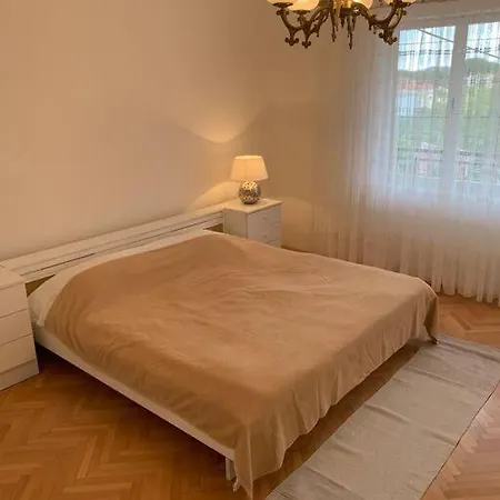 Spacious Retro 3-Bedroom Home 130M2 In Zadar, Puntamika Borik Beach Area Exterior photo