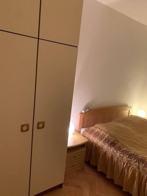 Apartment Spacious Retro 3-bedroom 130m2 In Zadar, Puntamika Borik Area