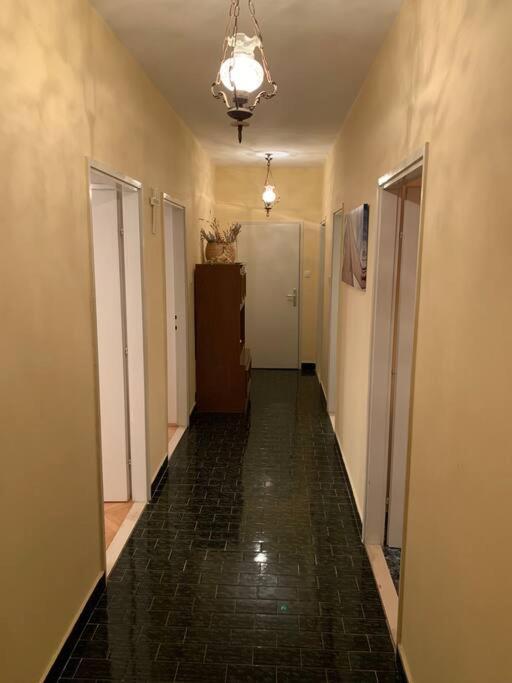 Spacious Retro 3-bedroom 130m2 In Zadar, Puntamika Borik Area *