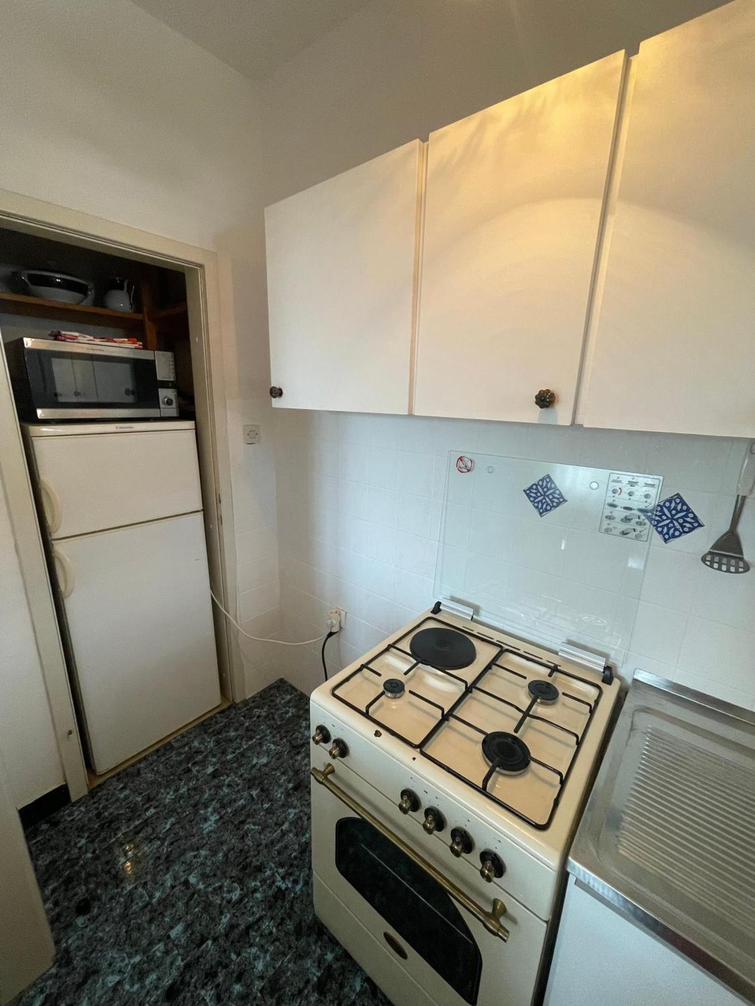 Spacious Retro 3-bedroom 130m2 In Zadar, Puntamika Borik Area * Zadar