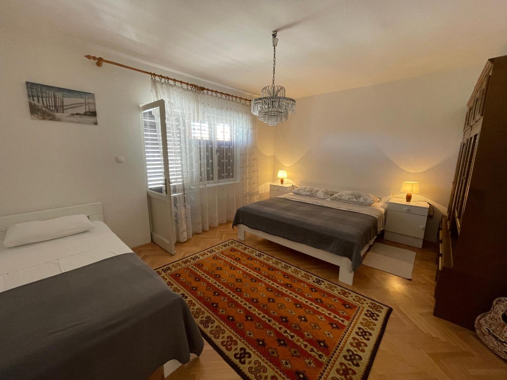Apartment Spacious Retro 3-bedroom 130m2 In Zadar, Puntamika Borik Area *